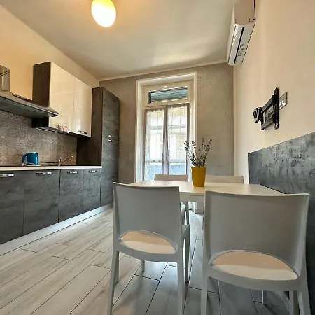 Apartment Intero App. Trilocale - Lovely Marilyn - Metro Piazza Rivoli *
